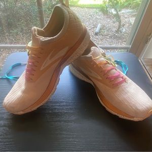 BROOKS rainbow "sprinkle" running shoes